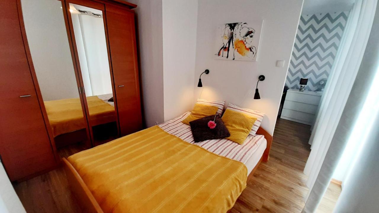 Apartament Z Balkonem I Bezplatnym Parkingiem Gdańsk Extérieur photo